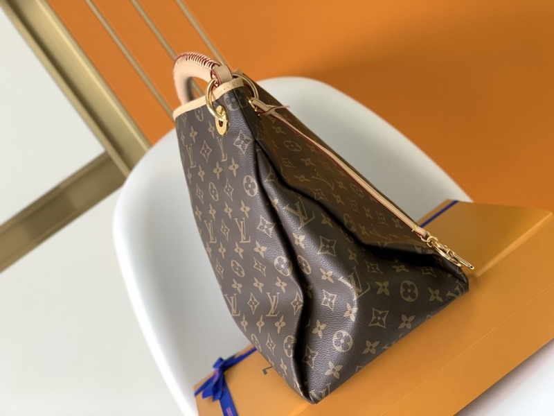 LV Shopping Bags